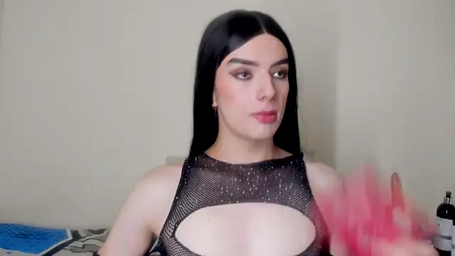 Snapshot of MelanyCollins_ chatting on July 7, 2026, 7:45 am MelanyCollins online show from July 7, 2026, 7:45 am