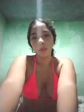 YuliBrayan online show from June 24, 2026, 5:28 am