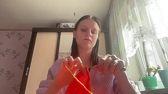 Snapshot of SofiaOops_1 chatting on April 16, 2026, 8:48 am SofiaOops 1 online show from April 16, 2026, 8:48 am