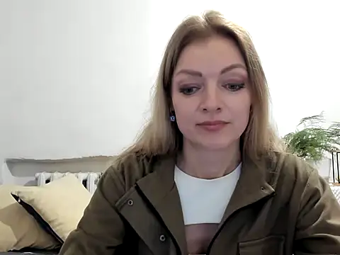 Snapshot of Severina7 chatting on April 30, 2026, 5:08 pm Severina7 online show from April 30, 2026, 5:08 pm