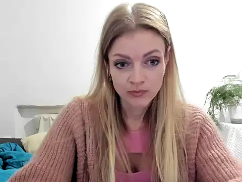 Snapshot of Severina7 chatting on May 15, 2026, 6:48 pm Severina7 online show from May 15, 2026, 6:48 pm
