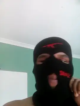 Snapshot of Heizelb chatting on April 14, 2026, 8:42 am Heizelb online show from April 14, 2026, 8:42 am