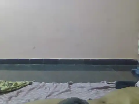 itsmemadhu2019 online show from April 23, 2026, 7:52 am