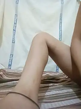 hottsexygirl online show from June 4, 2026, 11:55 pm