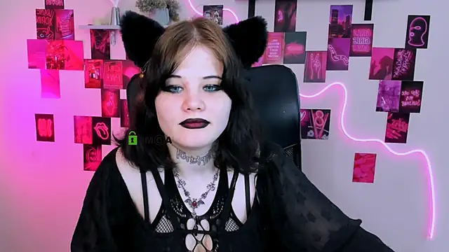 Snapshot of nikki_kiss_ chatting on May 21, 2026, 9:16 am nikki kiss online show from May 21, 2026, 9:16 am
