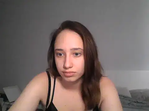 Snapshot of DarkMirel chatting on June 3, 2026, 5:18 pm DarkMirel online show from June 3, 2026, 5:18 pm