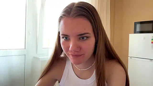 doana bebriti online show from May 28, 2026, 11:40 am
