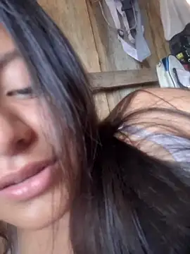 AishaYeleth online show from April 15, 2026, 7:58 pm