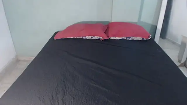 Snapshot of raife_70 chatting on April 15, 2026, 7:32 pm raife 70 online show from April 15, 2026, 7:32 pm