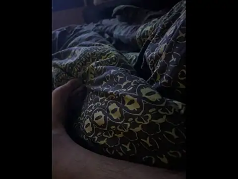 LuxeSultan online show from April 13, 2026, 11:10 pm