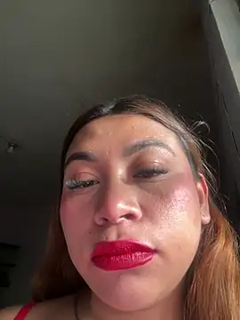 Snapshot of annie_funn chatting on April 15, 2026, 12:17 am annie funn online show from April 15, 2026, 12:17 am