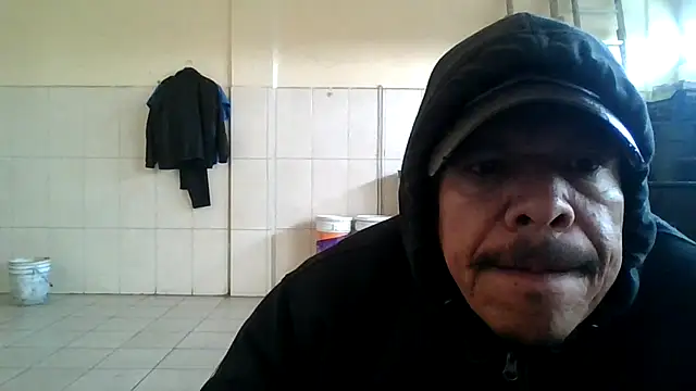 Snapshot of Oskr2024XXX chatting on December 16, 2024, 9:31 pm Oskr2024XXX online show from December 16, 2024, 9:31 pm