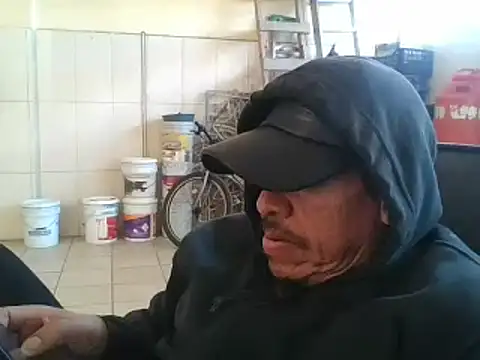 Snapshot of Oskr2024XXX chatting on December 20, 2024, 7:17 pm Oskr2024XXX online show from December 20, 2024, 7:17 pm