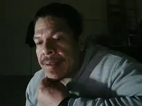 Snapshot of Oskr2024XXX chatting on March 19, 2025, 6:14 am Oskr2024XXX online show from March 19, 2025, 6:14 am