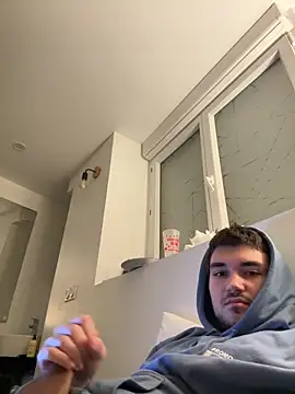 Weanny online show from April 14, 2026, 3:23 am