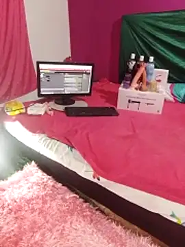 Snapshot of Kaissy_dollts chatting on April 15, 2026, 8:32 am Kaissy dollts online show from April 15, 2026, 8:32 am