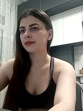Snapshot of Eveline5038 chatting on May 10, 2026, 10:48 pm Eveline5038 online show from May 10, 2026, 10:48 pm