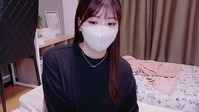 h a n a  online show from April 22, 2026, 10:39 am