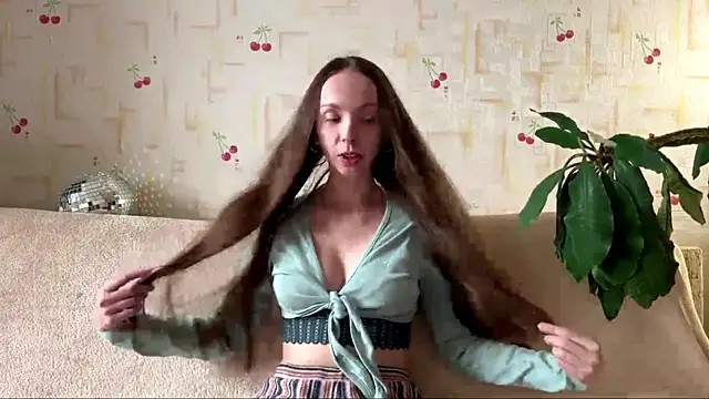 AdriannaBill online show from July 12, 2026, 4:42 pm