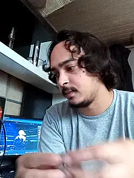 Snapshot of Ale94xxx chatting on April 14, 2026, 4:35 pm Ale94xxx online show from April 14, 2026, 4:35 pm