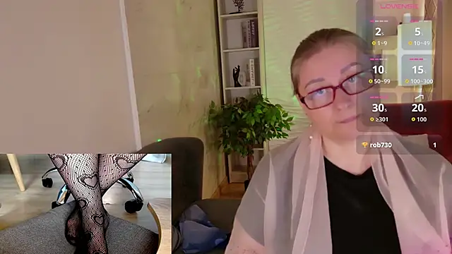 Snapshot of Alexandra_Kind chatting on May 20, 2026, 8:48 pm Alexandra Kind online show from May 20, 2026, 8:48 pm