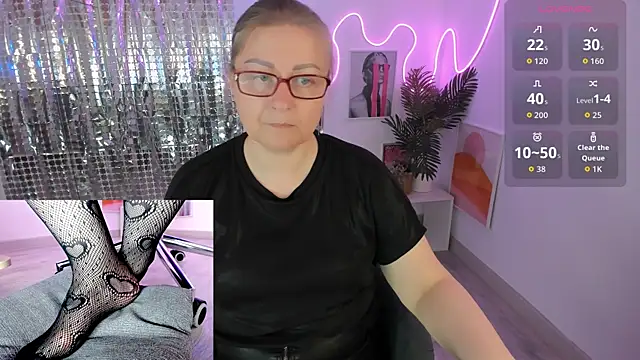 Snapshot of Alexandra_Kind chatting on May 22, 2026, 1:39 pm Alexandra Kind online show from May 22, 2026, 1:39 pm