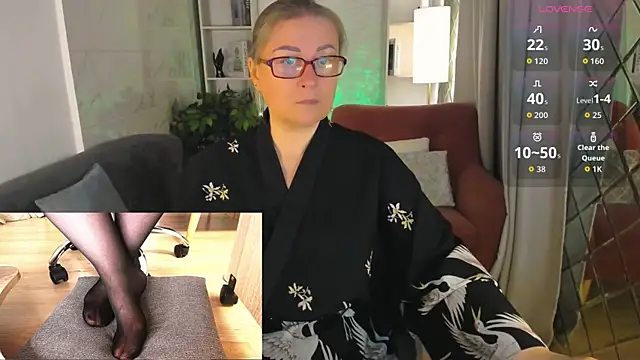 Snapshot of Alexandra_Kind chatting on May 30, 2026, 8:39 pm Alexandra Kind online show from May 30, 2026, 8:39 pm