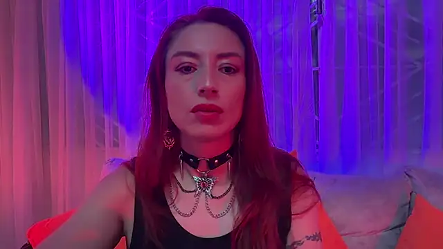 Queenscarlettsecret online show from July 11, 2026, 1:14 pm