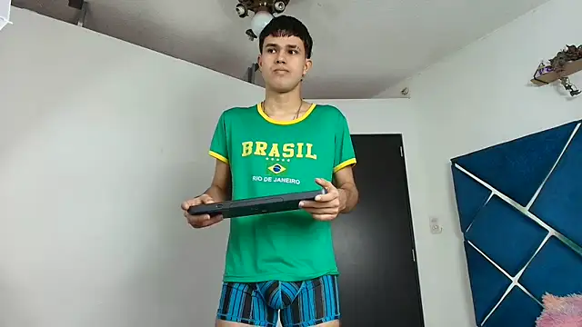 EdwinBoys online show from June 4, 2026, 1:28 pm