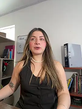 juanitablue online show from June 4, 2026, 5:52 pm