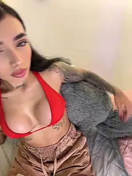 milasantana  online show from May 17, 2026, 9:22 pm