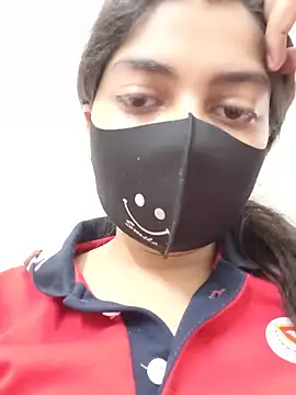 Snapshot of simran_rathore chatting on June 6, 2026, 3:39 pm simran rathore online show from June 6, 2026, 3:39 pm