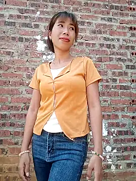 Elena Mia online show from May 16, 2026, 12:18 am