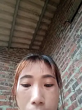 Elena Mia online show from May 20, 2026, 10:49 pm