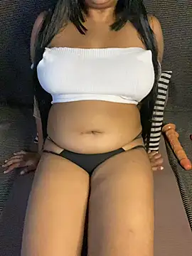 peacheypink online show from June 25, 2026, 9:14 am