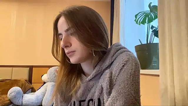 Snapshot of selianderol chatting on April 16, 2026, 7:31 am selianderol online show from April 16, 2026, 7:31 am