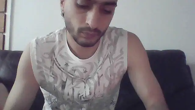 secrettwinke online show from April 28, 2026, 8:25 pm