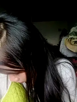 Snapshot of lelenana chatting on April 25, 2026, 12:02 am lelenana online show from April 25, 2026, 12:02 am
