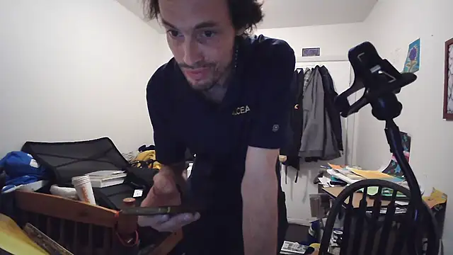 JohnnyMoves online show from May 11, 2026, 2:06 am