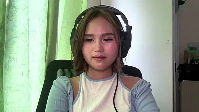 PortiaPatzer online show from April 18, 2026, 7:45 am