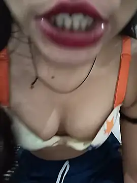 Snapshot of Riya_rani7 chatting on July 9, 2026, 4:00 pm Riya rani7 online show from July 9, 2026, 4:00 pm