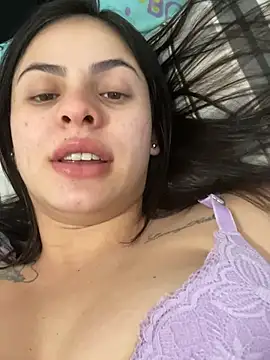 Snapshot of Livia-cortez chatting on June 17, 2026, 1:45 pm Livia-cortez online show from June 17, 2026, 1:45 pm