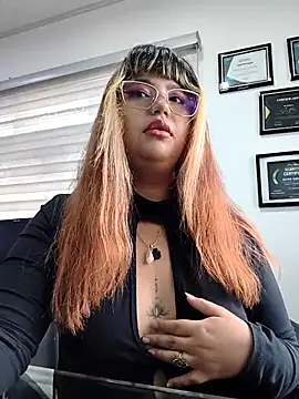 BelleVivianne online show from April 25, 2026, 1:03 pm
