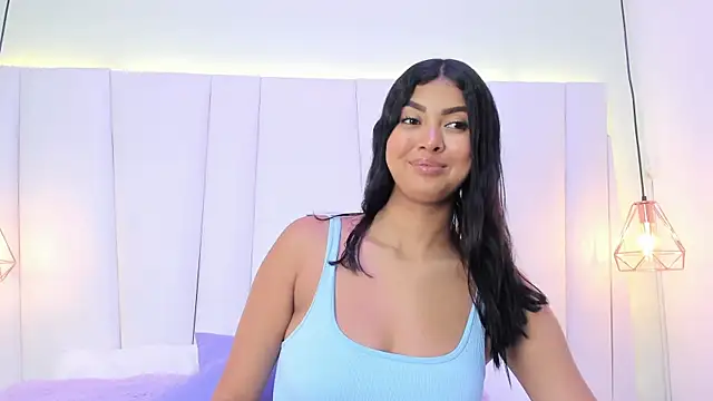 TaniaSevillano online show from May 5, 2026, 5:54 pm