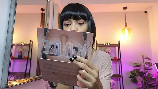Cherry Vixen  online show from April 21, 2026, 6:12 pm