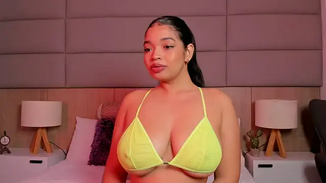 Snapshot of LilyFoox chatting on May 21, 2026, 12:45 pm LilyFoox online show from May 21, 2026, 12:45 pm
