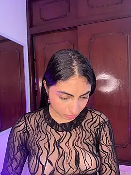 Lily Rush online show from May 5, 2026, 12:02 pm