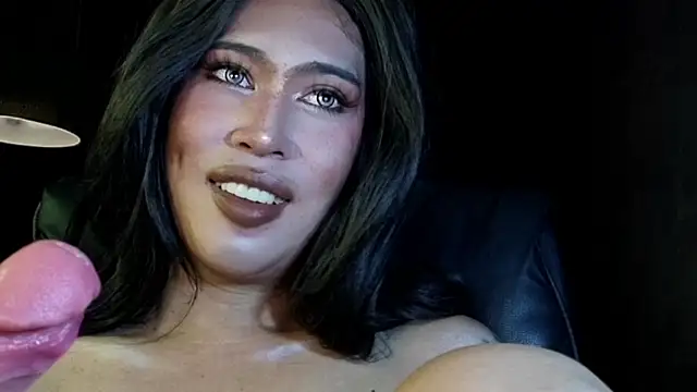 prettybushy online show from May 31, 2026, 2:53 am
