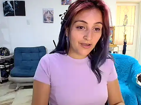 karollove67 online show from April 22, 2026, 12:28 pm