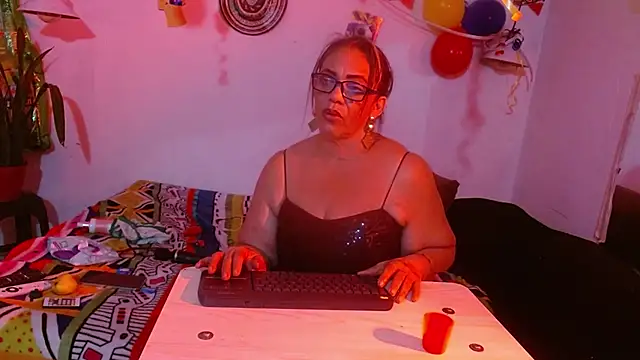 Sweet-Mommy-Milf online show from June 28, 2026, 2:28 am